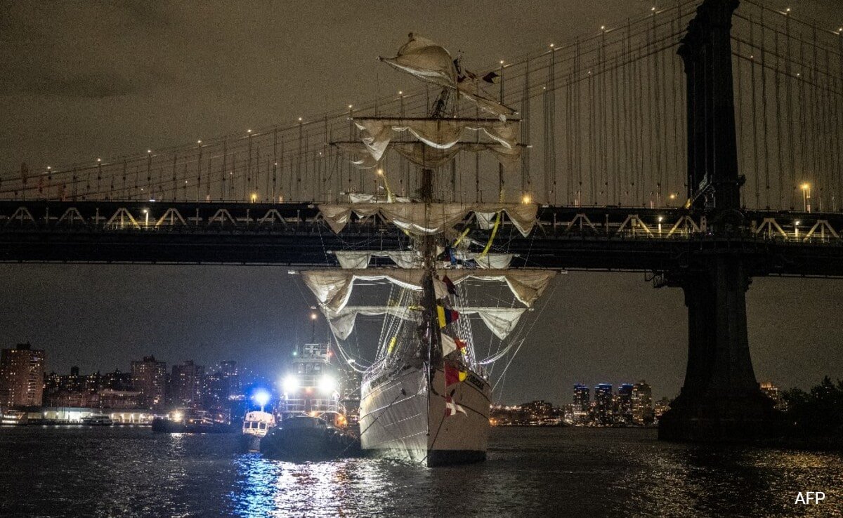 Mexican Navy Ship Hits New York Bridge, People Seen Hanging On To Masts