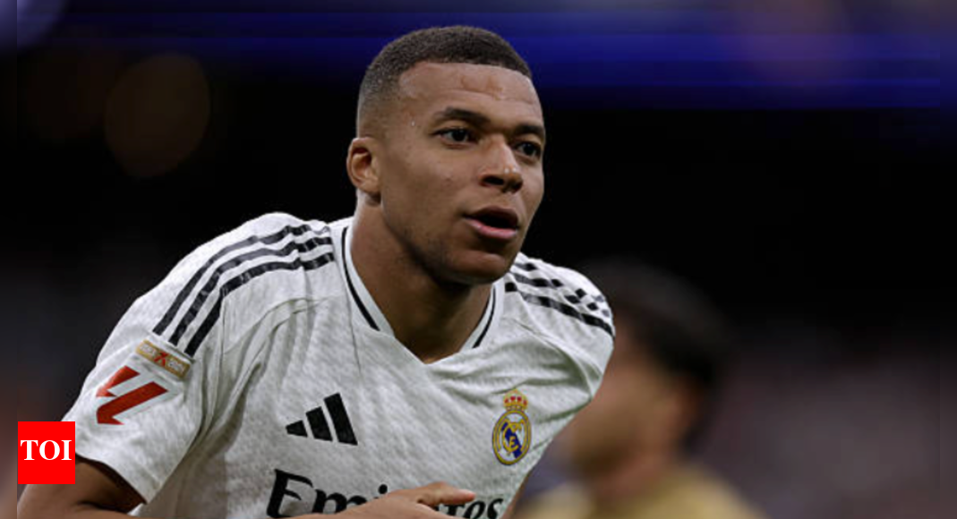 Kylian Mbappe takes lead over Mohammed Salah in thrilling Golden Shoe race | Football News