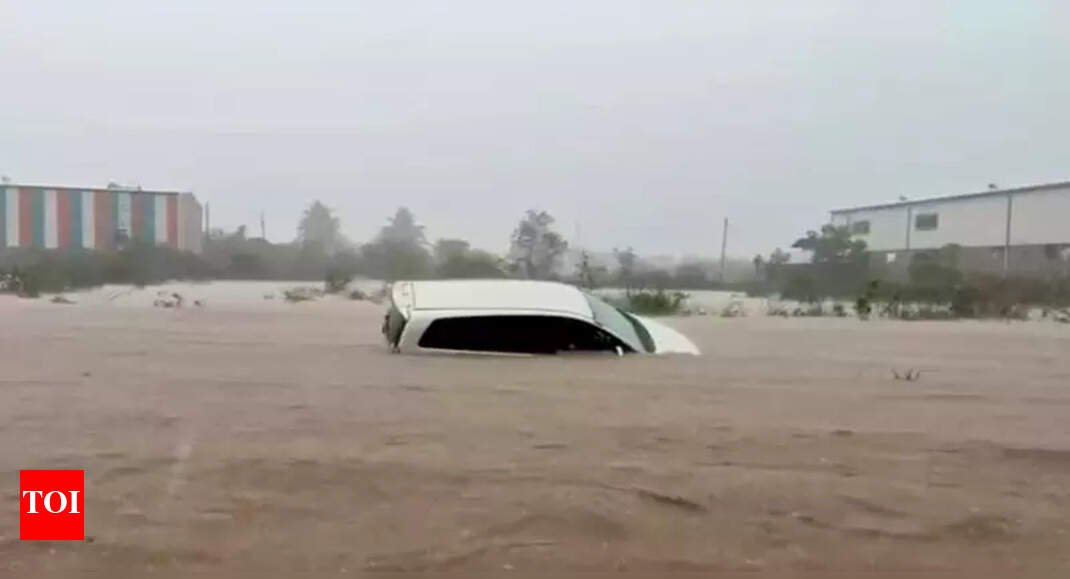 Early monsoon in Maharashtra: Pune district bears the brunt; NDRF sent to villages | Pune News