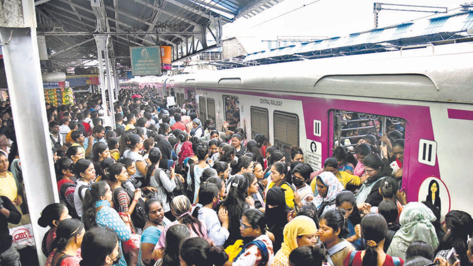 How torrential rain, high tide lead to Central Railway collapse in Mumbai | Mumbai news