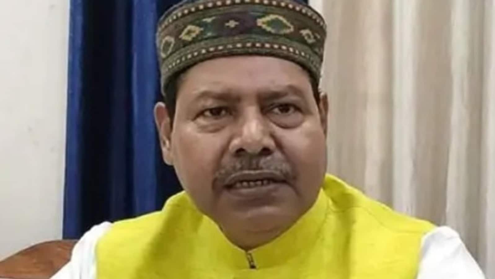 does not recognize Bhai Virendra will beat him with shoes RJD MLA threatens Panchayat Secretary audio goes viral भाई वीरेंद्र को नहीं पहचानता, जूते से मारेंगे… RJD विधायक की पंचायत सचिव को धमकी, ऑडियो वायरल, Bihar Hindi News
