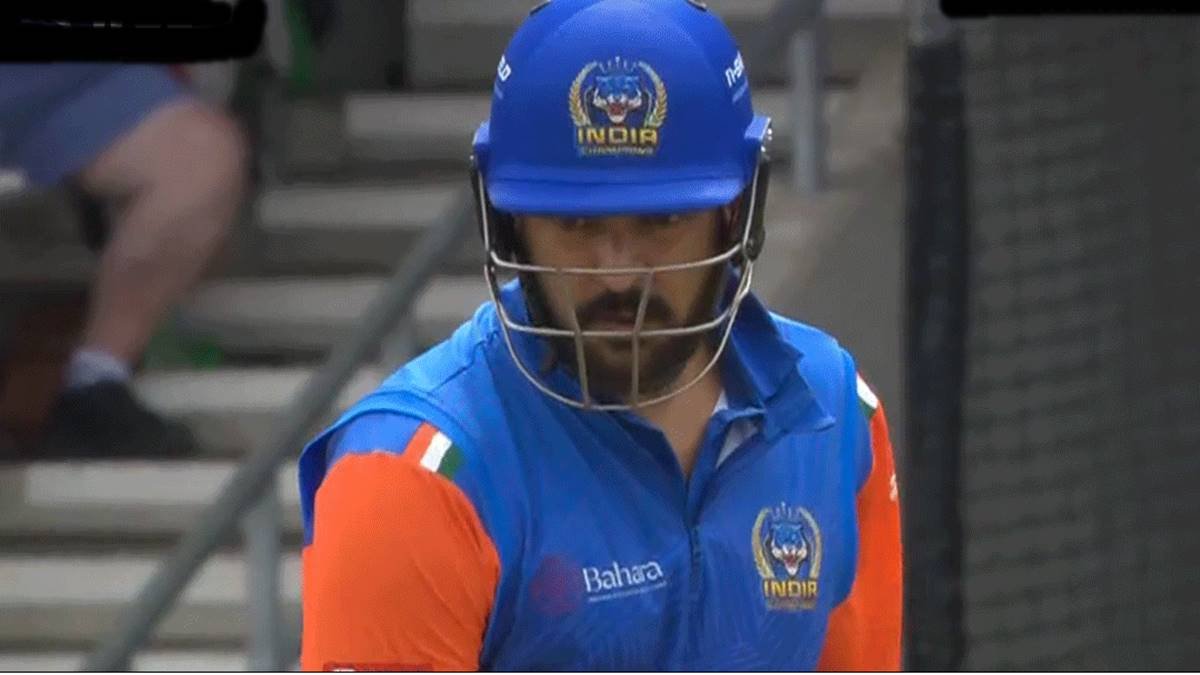 IND vs AUS: धवन-यूसुफ के अर्धशतक, युवराज, रैना, रायुडू फेल; इंडिया ने ऑस्ट्रेलिया के खिलाफ बनाए 203 रन
